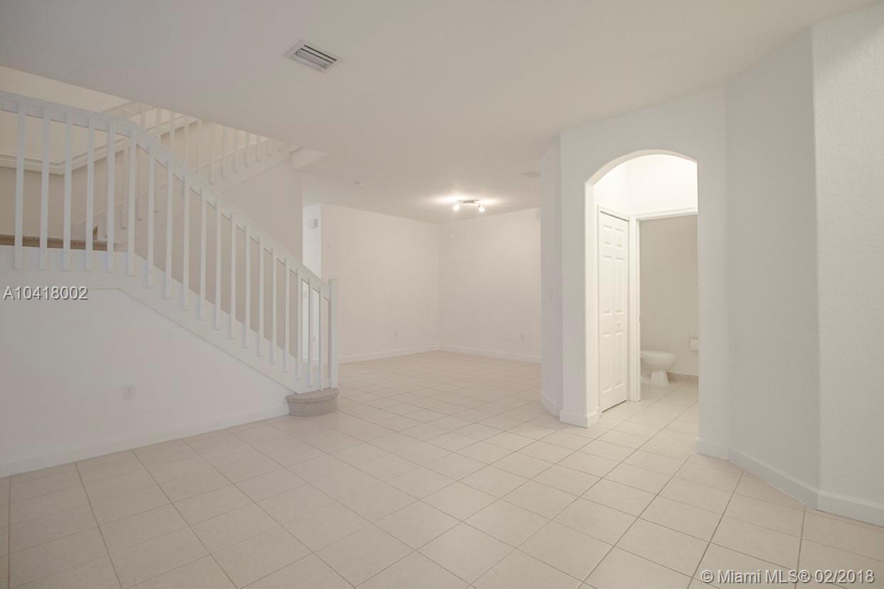 8635 Northwest 112th Path Doral, FL 33178 - Photo 12 of 29