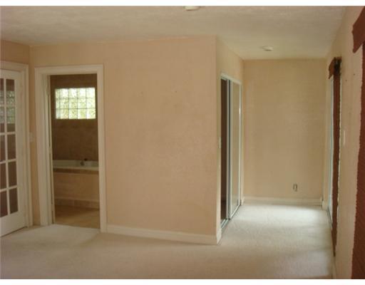 2421 Northeast 49th Street Lighthouse Point, FL 33064 - Photo 7 of 15