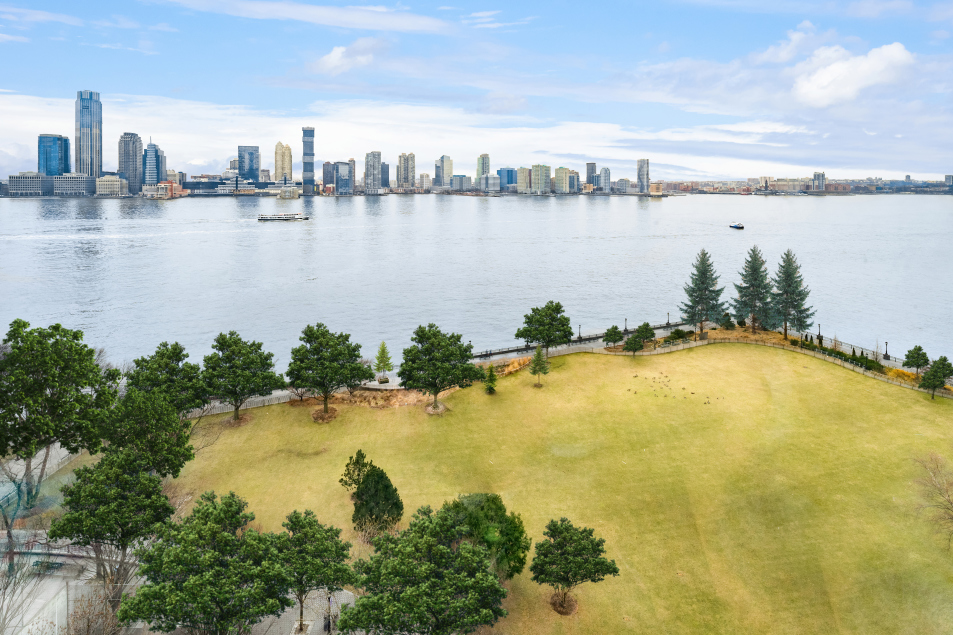 212 Warren Street, Unit 14J Manhattan, NY 10282 - Photo 2 of 18