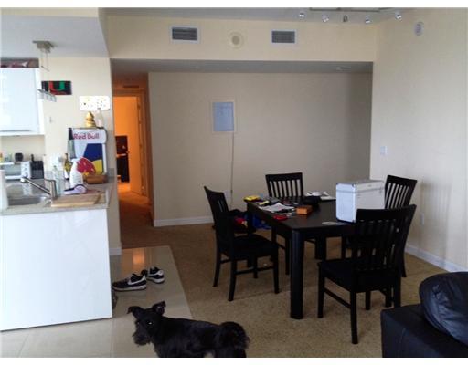 185 Southwest 7th Street, Unit 2412 Miami, FL 33130 - Photo 9 of 18