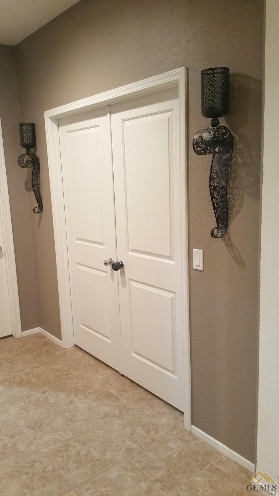 4513 Basque Street Bakersfield, CA 93313 - Photo 3 of 28