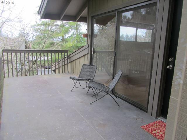 7742 Southwest Barnes Road, Unit A Portland, OR 97225 - Photo 2 of 16 Gallery Image 2
