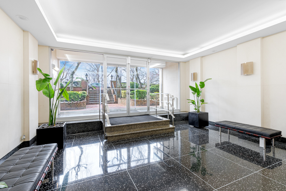 9411 Shore Rd, Brooklyn, NY 11209 - Photo 3 of 4