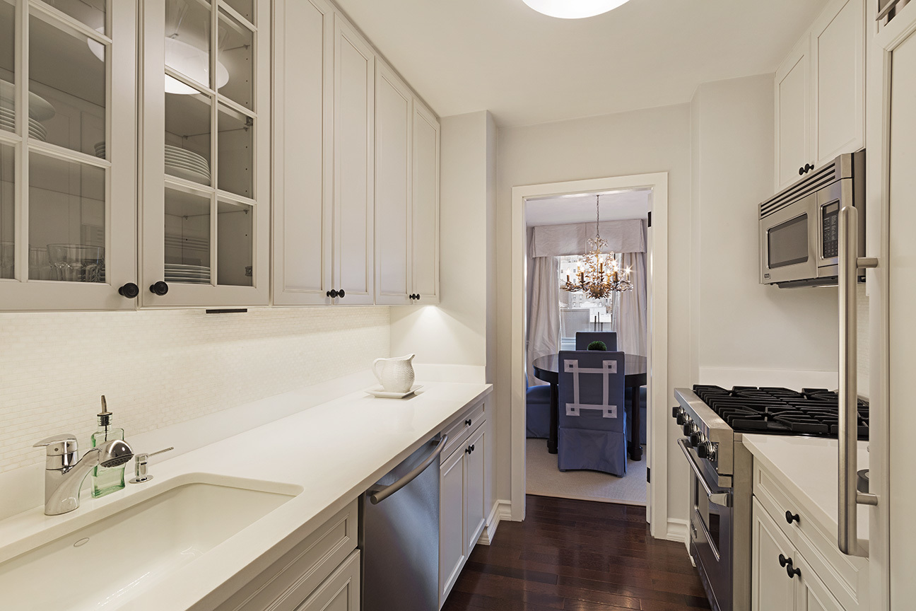 207 East 74th Street, Unit 8A Manhattan, NY 10021 - Photo 4 of 9