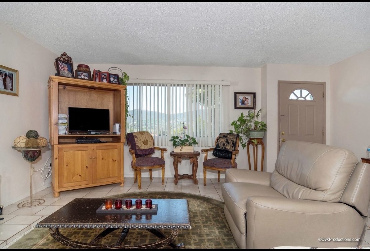 1012 South Rancho Santa Fe Road San Marcos, CA 92078 - Photo 5 of 25