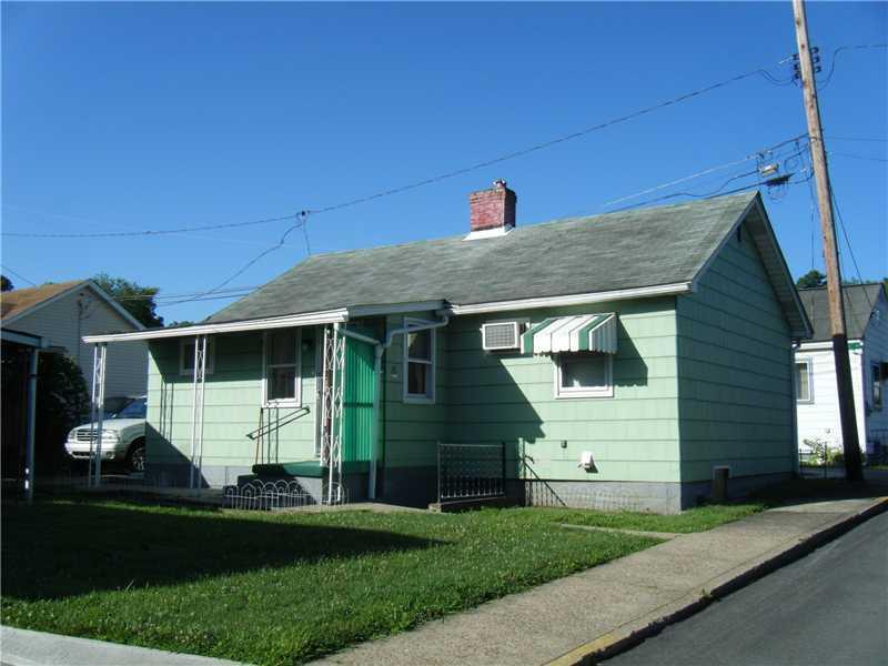 52 Locust Street Ellsworth, PA 15331 - Photo 1 of 5 Gallery Image 1