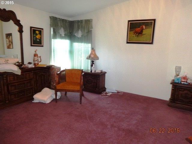 141 West River Ridge Avenue Roseburg, OR 97471 - Photo 12 of 15