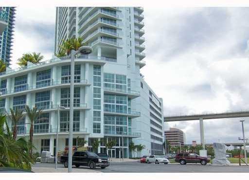 90 Southwest 3rd Street, Unit 2803 Miami, FL 33130 - Photo 2 of 6