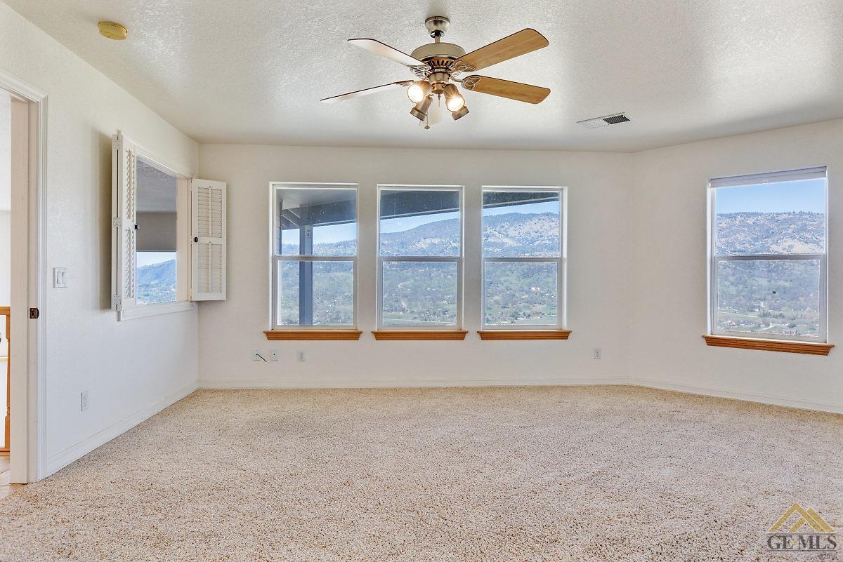 28950 Ridgeview Court Tehachapi, CA 93561 - Photo 28 of 40
