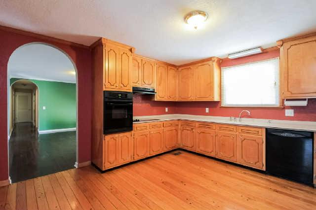 269 Bell Road Nashville, TN 37217 - Photo 4 of 28 View of large Den off Kitchen