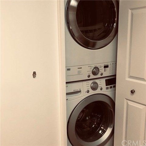 $320,000 | 1570 Glenview Road, Unit M1271K, Seal Beach, CA 90740