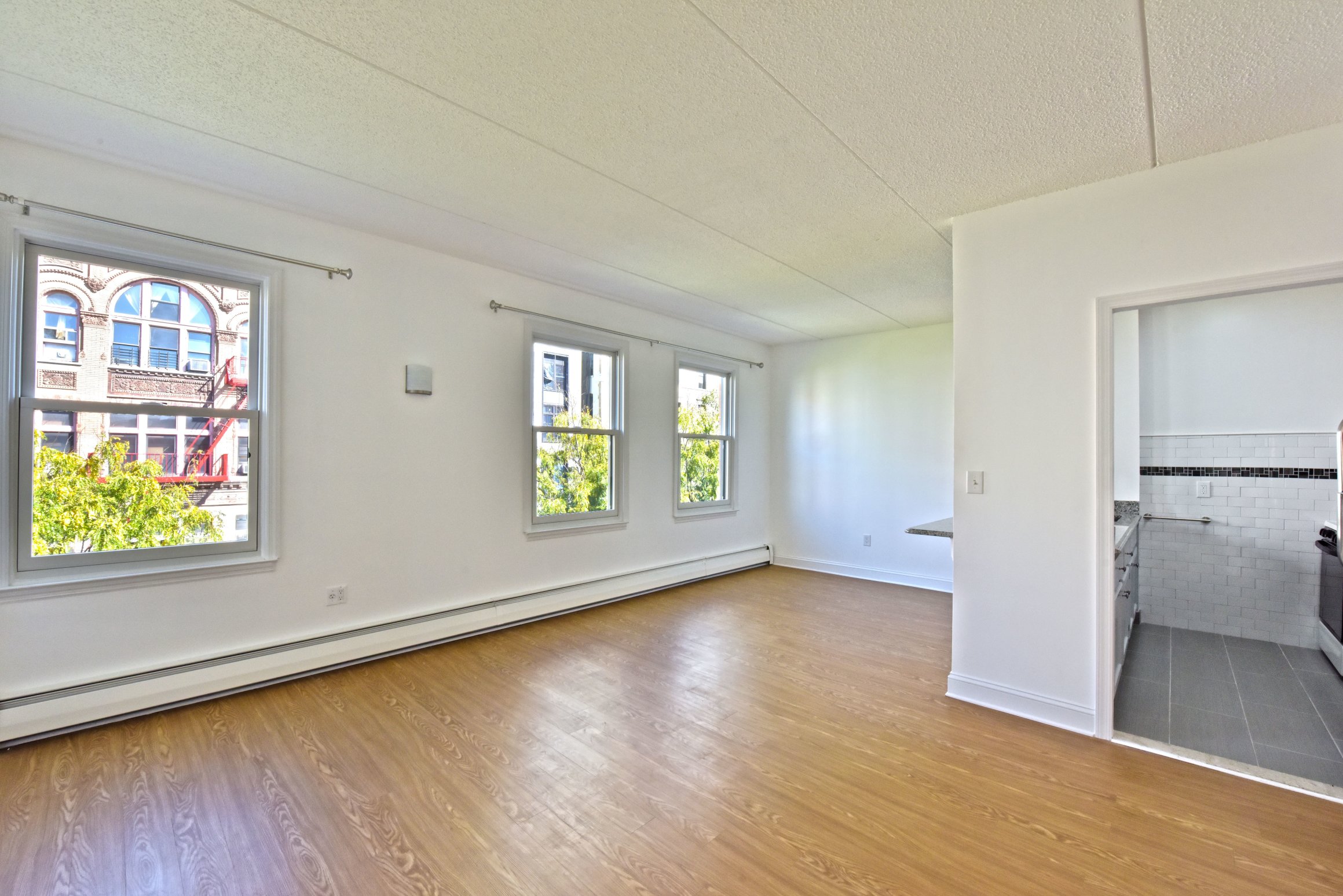 304 West 121st Street, Unit 4 Manhattan, NY 10027 - Photo 1 of 8