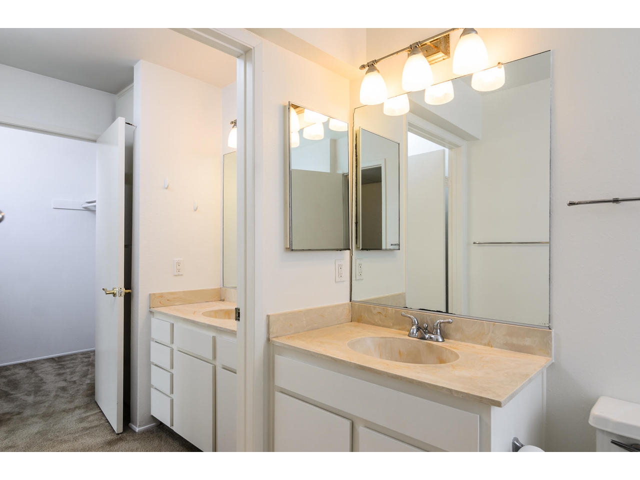 6036 Rancho Mission Road, Unit 340 San Diego, CA 92108 - Photo 7 of 15 Gallery Image 7