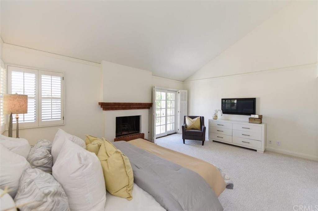 48 Sunlight Irvine, CA 92603 - Photo 34 of 60