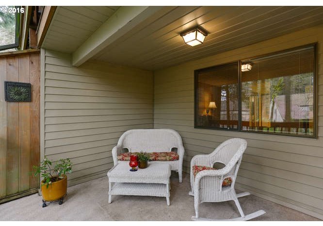 14828 Southwest 109th Avenue Tigard, OR 97224 - Photo 13 of 31