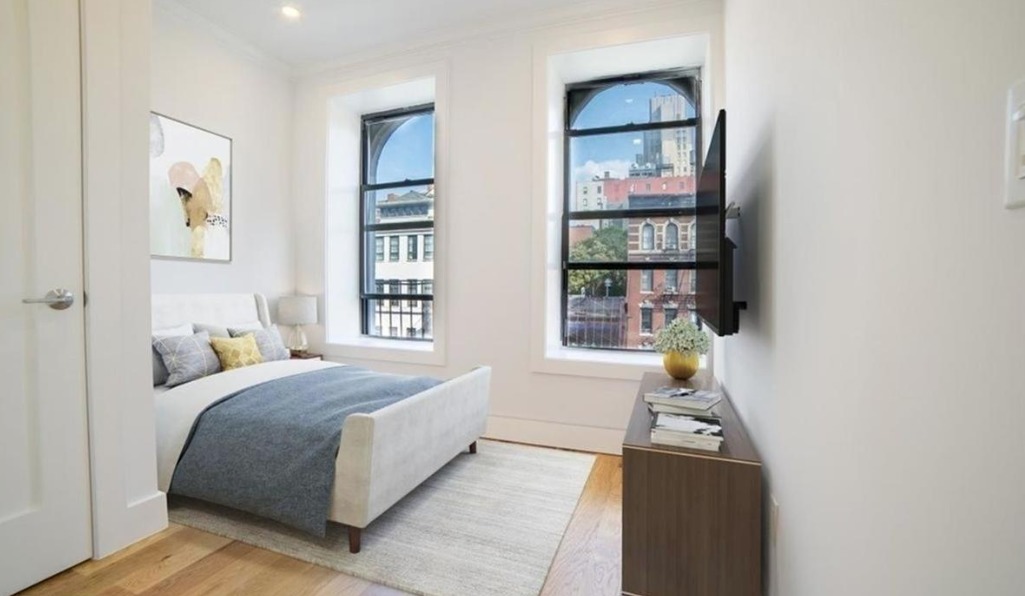 151 8th Avenue, Unit 4A Manhattan, NY 10011 - Photo 2 of 5