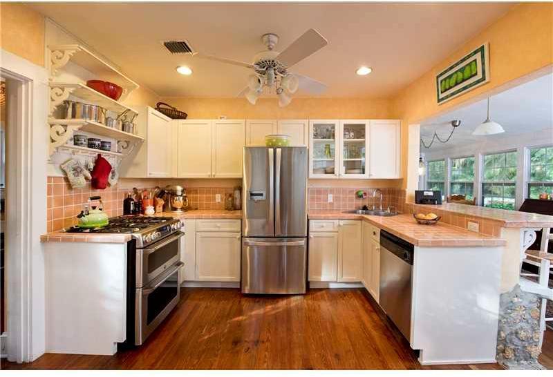 3571 Linden Lane Miami, FL 33133 - Photo 9 of 24