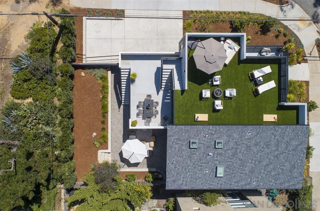 9455 Poole Street La Jolla, CA 92037 - Photo 5 of 25