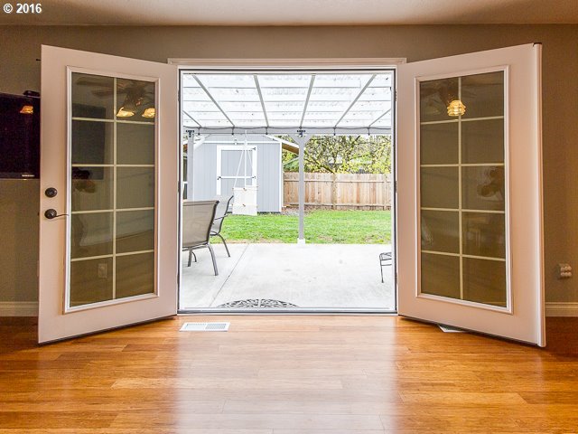 6905 Southwest 206th Place Aloha, OR 97078 - Photo 3 of 29 Gallery Image 3
