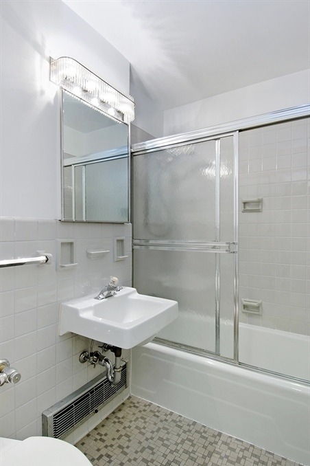 77 West 55th Street, Unit 11G Manhattan, NY 10019 - Photo 3 of 7