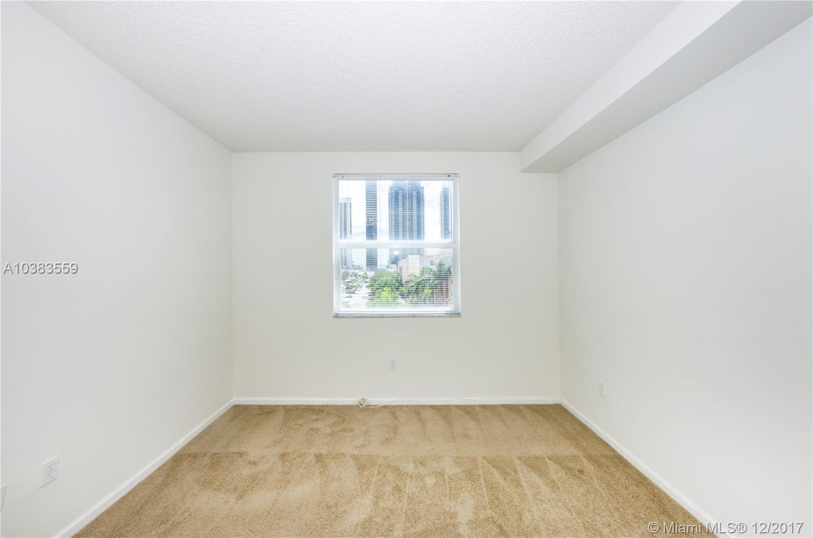 17100 North Bay Road, Unit 1616 Sunny Isles Beach, FL 33160 - Photo 21 of 23