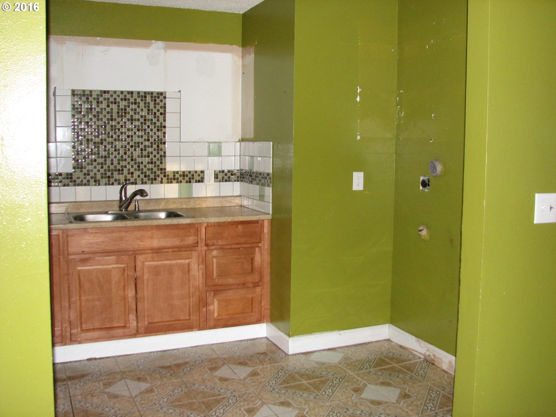 2767 Southeast River Road Hillsboro, OR 97123 - Photo 7 of 30 Gallery Image 7