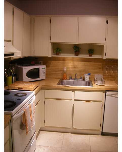 1605 Bay Road, Unit 204 Miami Beach, FL 33139 - Photo 4 of 12