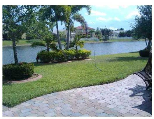 Encantada Pembroke Pines, FL 33029 - Photo 4 of 15