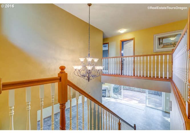 11940 Northwest Tyler Court Portland, OR 97229 - Photo 7 of 29