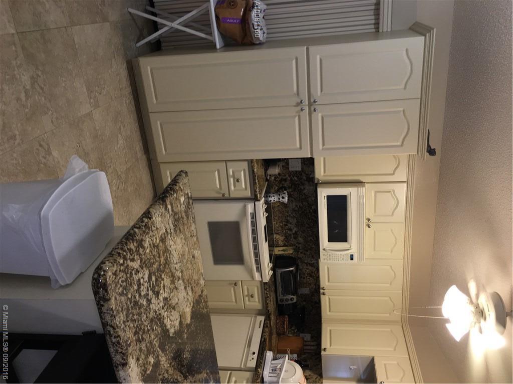 13005 Southwest 90th Court Miami, FL 33176 - Photo 7 of 17