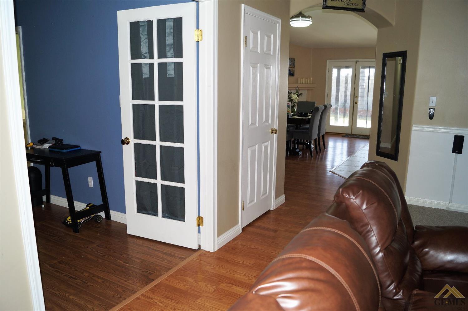 5407 Spring Flower Way Bakersfield, CA 93313 - Photo 6 of 21