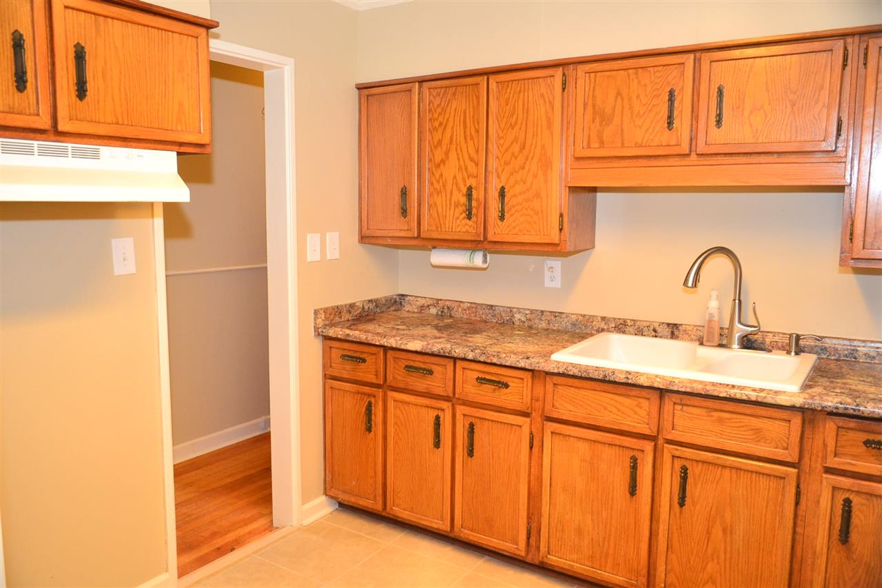 4947 Verne Road Memphis, TN 38117 - Photo 8 of 17
