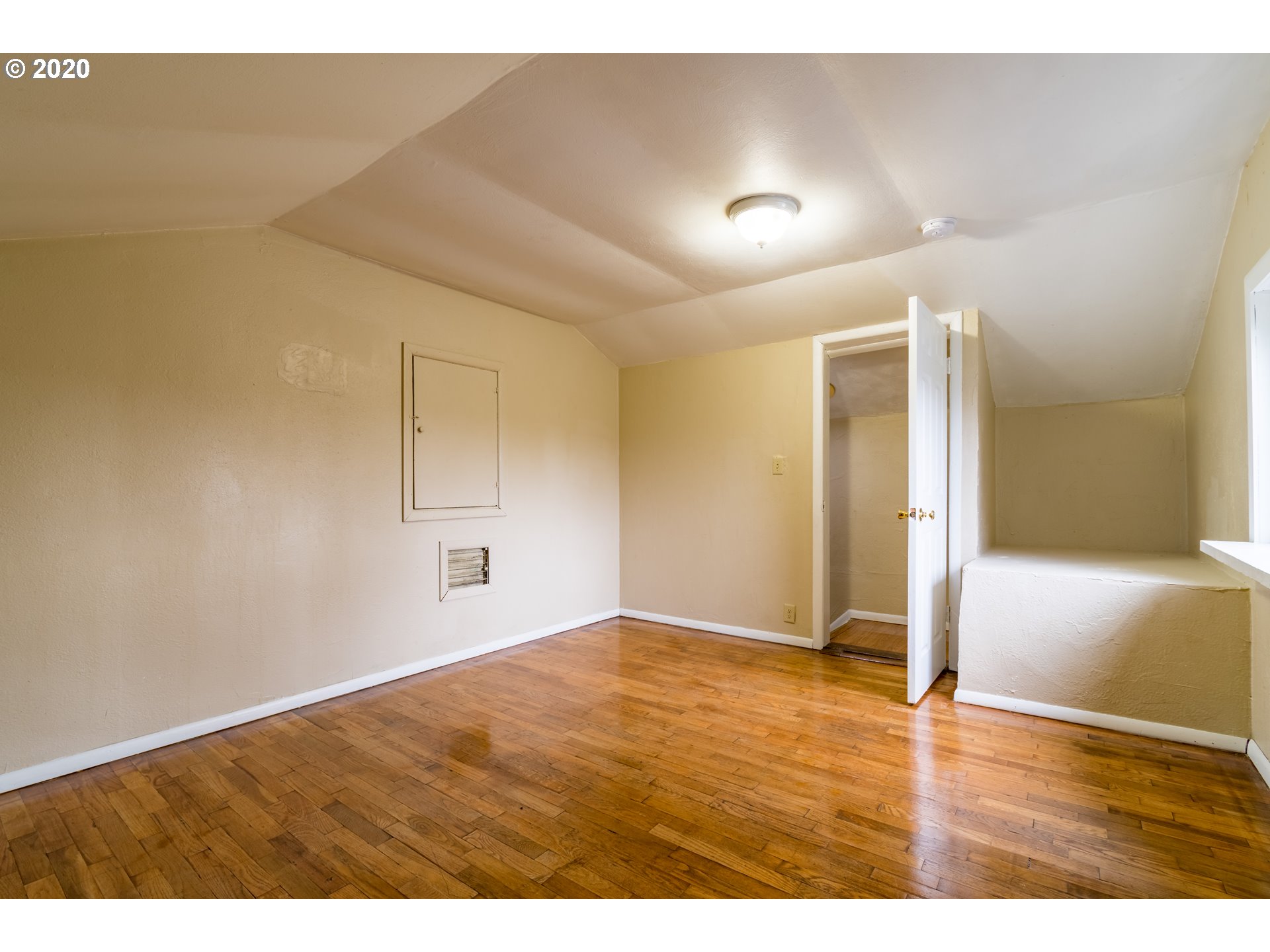 2535 J Street Springfield, OR 97477 - Photo 16 of 32