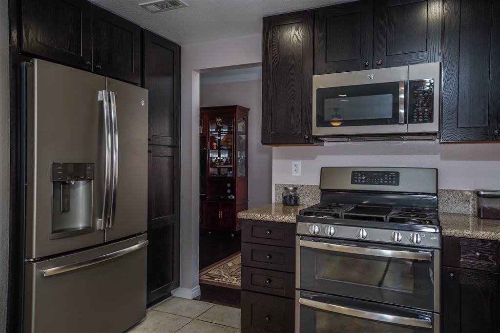 5358 Rio Plata Drive Oceanside, CA 92057 - Photo 5 of 25 Gallery Image 5