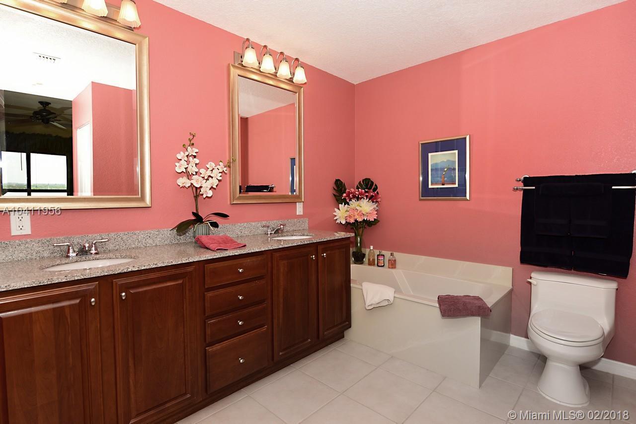 370 Golfview Road, Unit 903 North Palm Beach, FL 33408 - Photo 13 of 16 Gallery Image 13