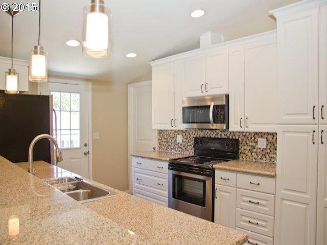 340 7th Street Fairview, OR 97024 - Photo 4 of 16 Gallery Image 4