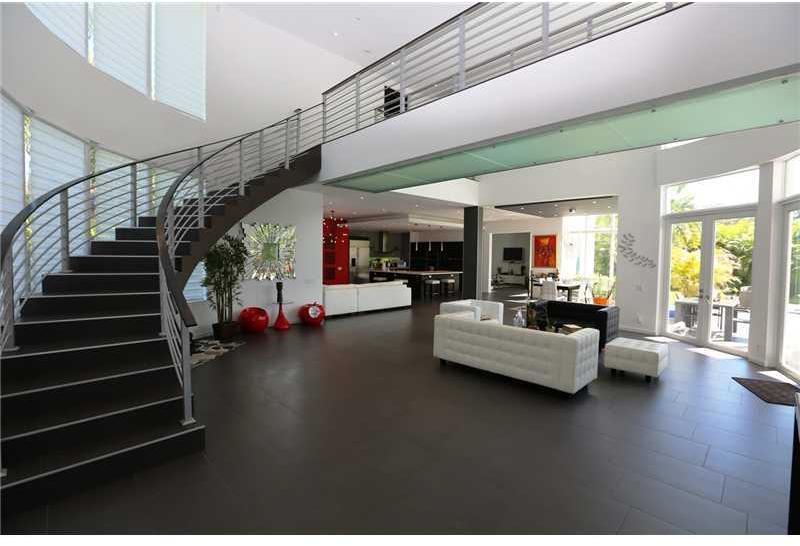8740 Southwest 109th Street Miami, FL 33176 - Photo 4 of 25