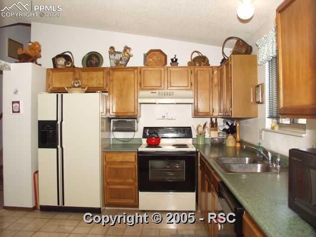 2135 Westmoreland Road Colorado Springs, CO 80907 - Photo 10 of 11