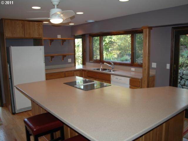 18595 Southwest Forest Park Road Hillsboro, OR 97123 - Photo 4 of 16 Gallery Image 4