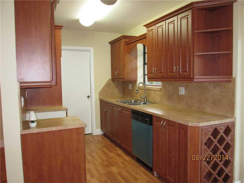 9511 Lisa Road Cutler Bay, FL 33157 - Photo 7 of 18