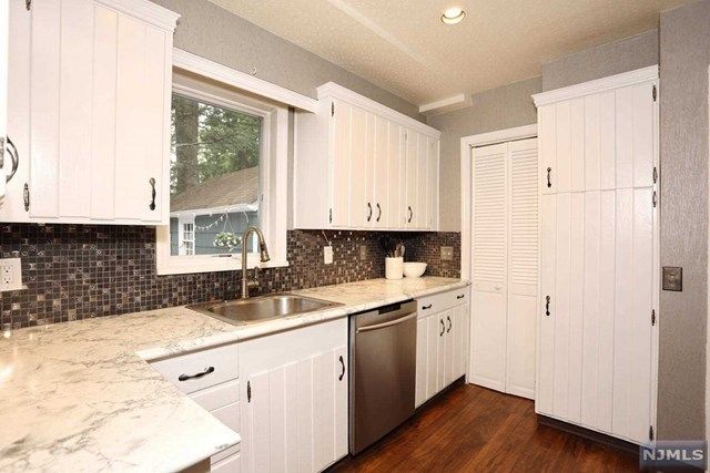 126 Dora Avenue Waldwick, NJ 07463 - Photo 10 of 25