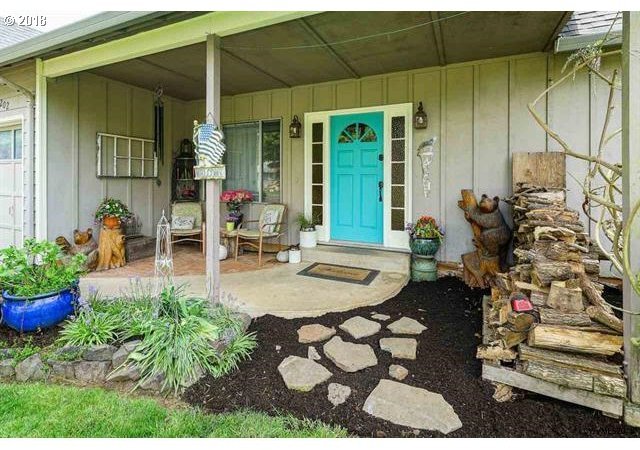 202 Silver Loop Silverton, OR 97381 - Photo 24 of 30 Gallery Image 24
