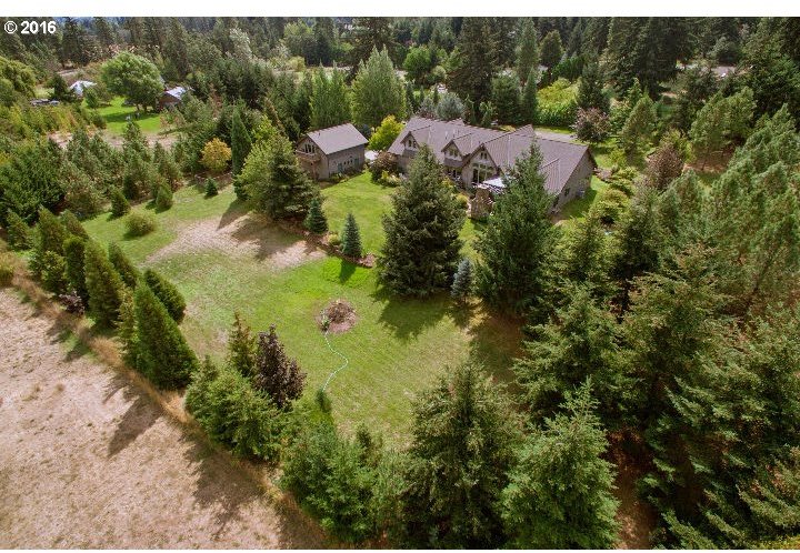 1194 Country Club Road Hood River, OR 97031 - Photo 23 of 32 Gallery Image 23