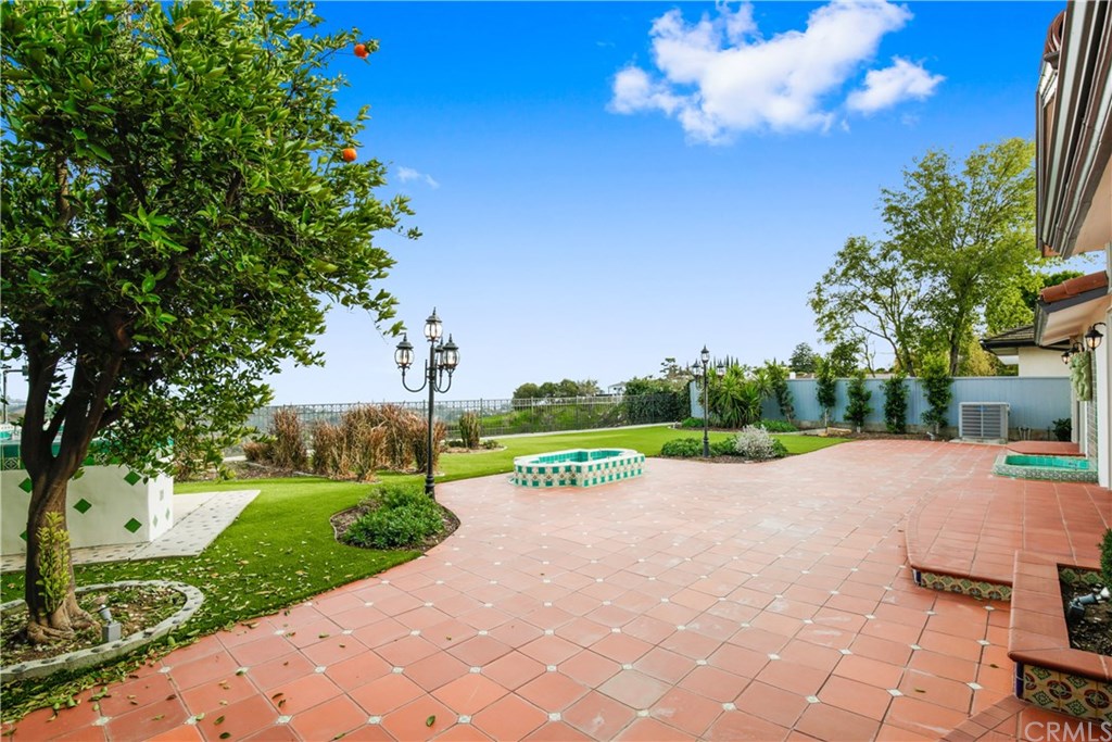 2380 Roscomare Road Los Angeles, CA 90077 - Photo 47 of 51