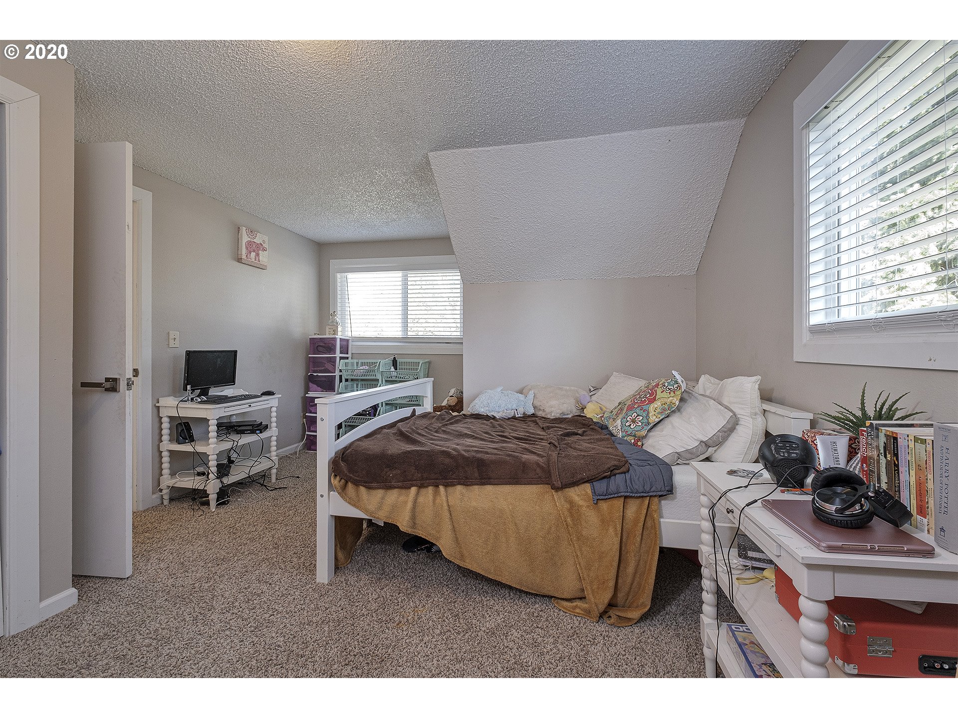 20534 Southwest Rosa Drive Aloha, OR 97078 - Photo 13 of 24 Gallery Image 13