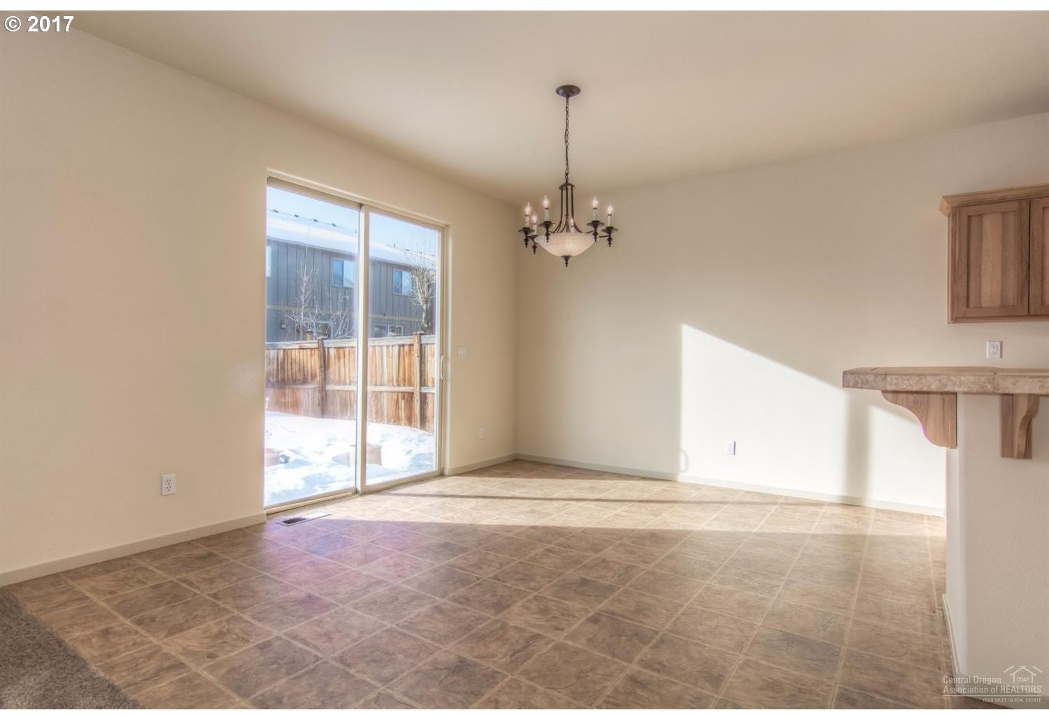 21195 Ritz Place Bend, OR 97702 - Photo 8 of 25 Gallery Image 8