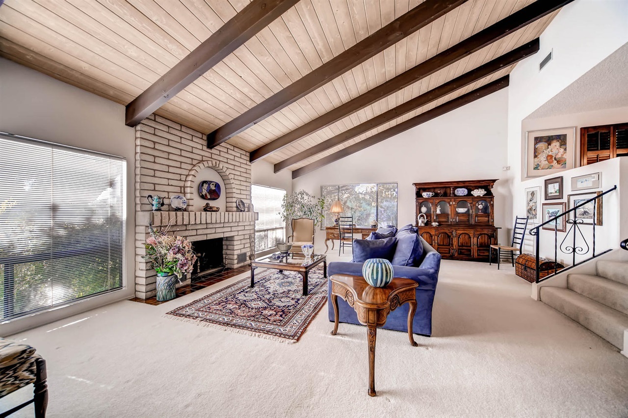 1552 Skyhawk Road Escondido, CA 92029 - Photo 3 of 25 Gallery Image 3