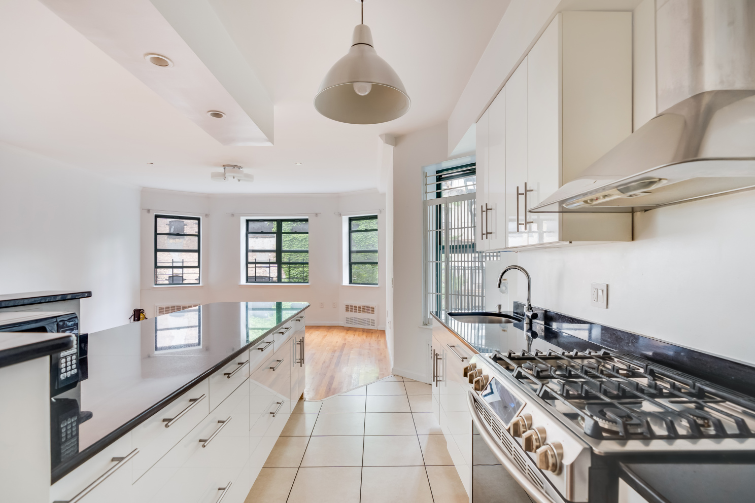 313 West 143rd Street, Unit 3B Manhattan, NY 10030 - Photo 3 of 18