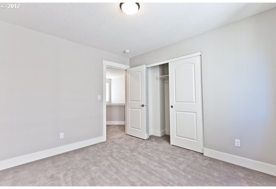 20172 Southwest Kinnaman Road Beaverton, OR 97078 - Photo 21 of 29 Gallery Image 21