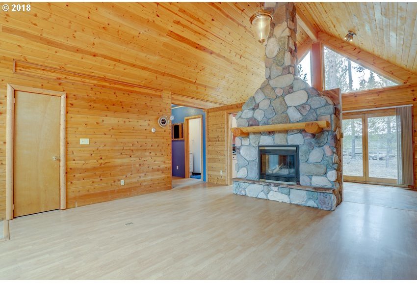 52193 Stearns Road La Pine, OR 97739 - Photo 3 of 22 Gallery Image 3